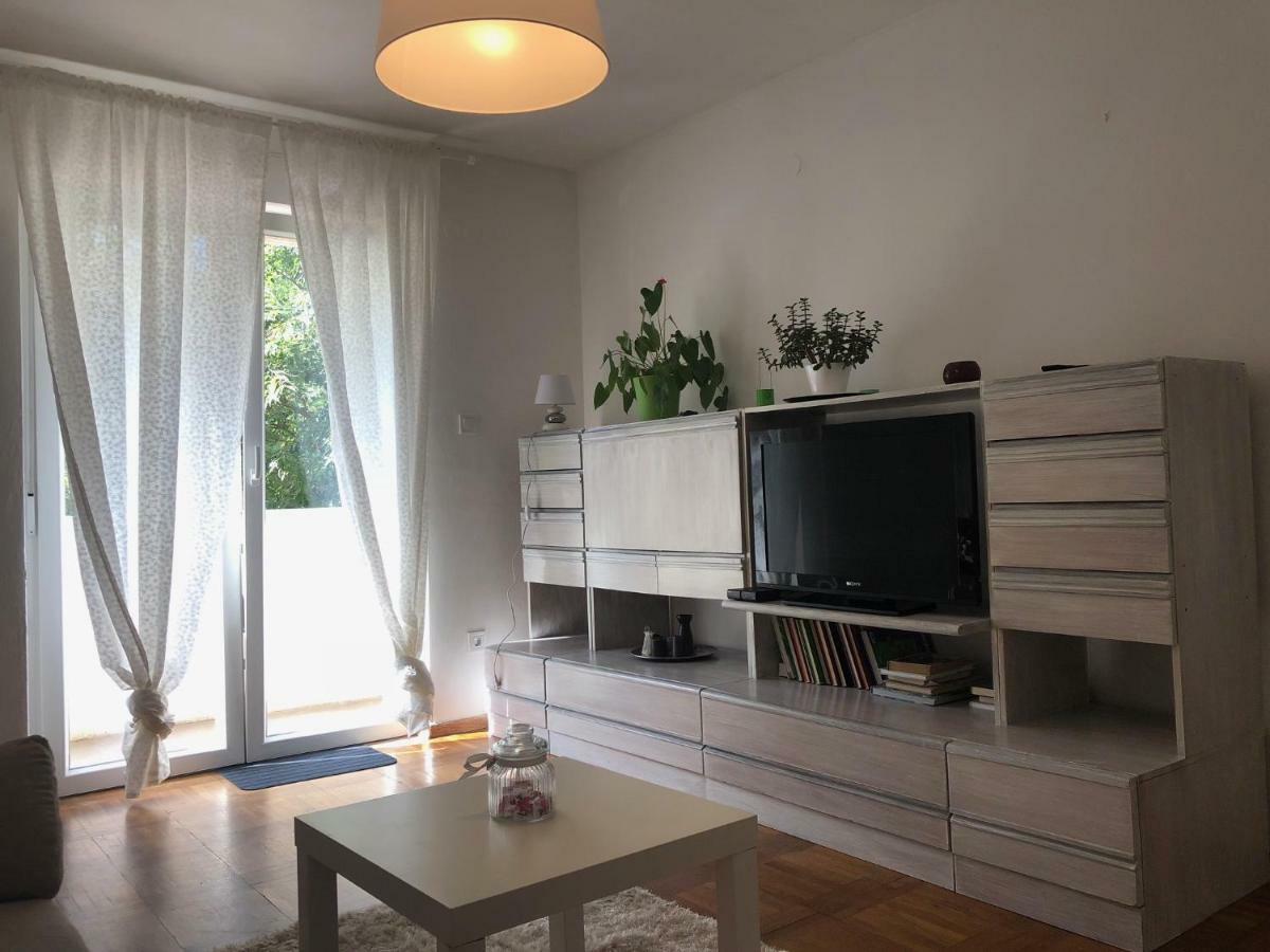 Apartment Safran Novigrad  Luaran gambar